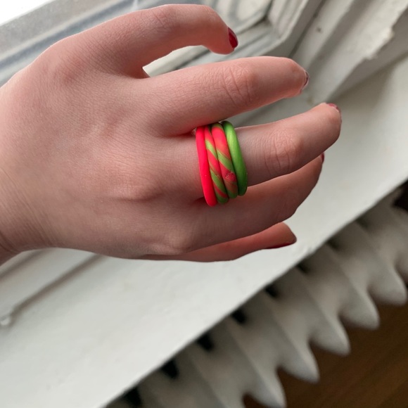 FREE ADD ON - Handmade Statement Clay Ring - 7.5 - Picture 3 of 5